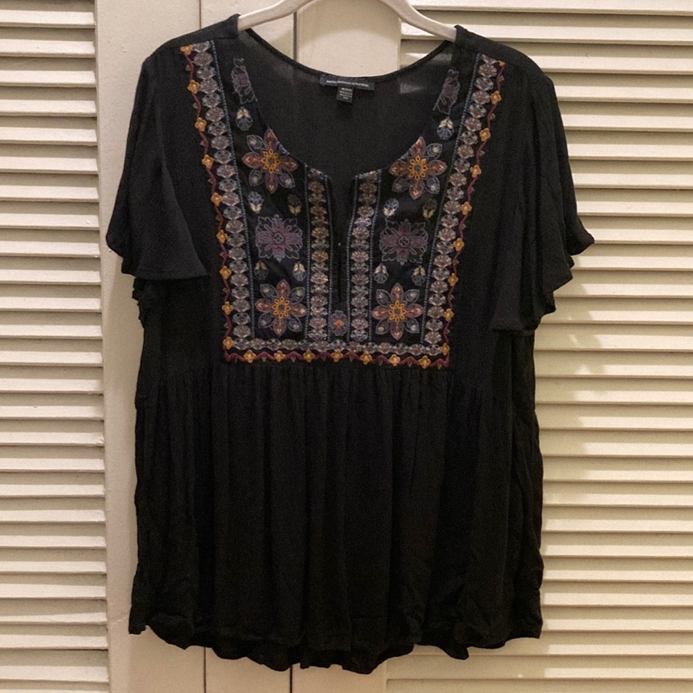 American Eagle Outfitters short sleeve peplum top. Dark navy blue.